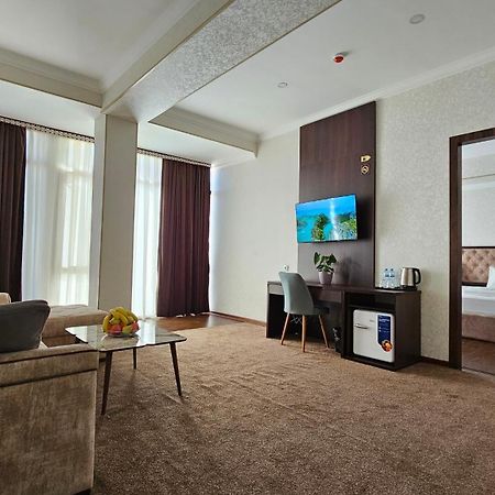 Grand Turon Plaza Hotel Tashkent Ngoại thất bức ảnh