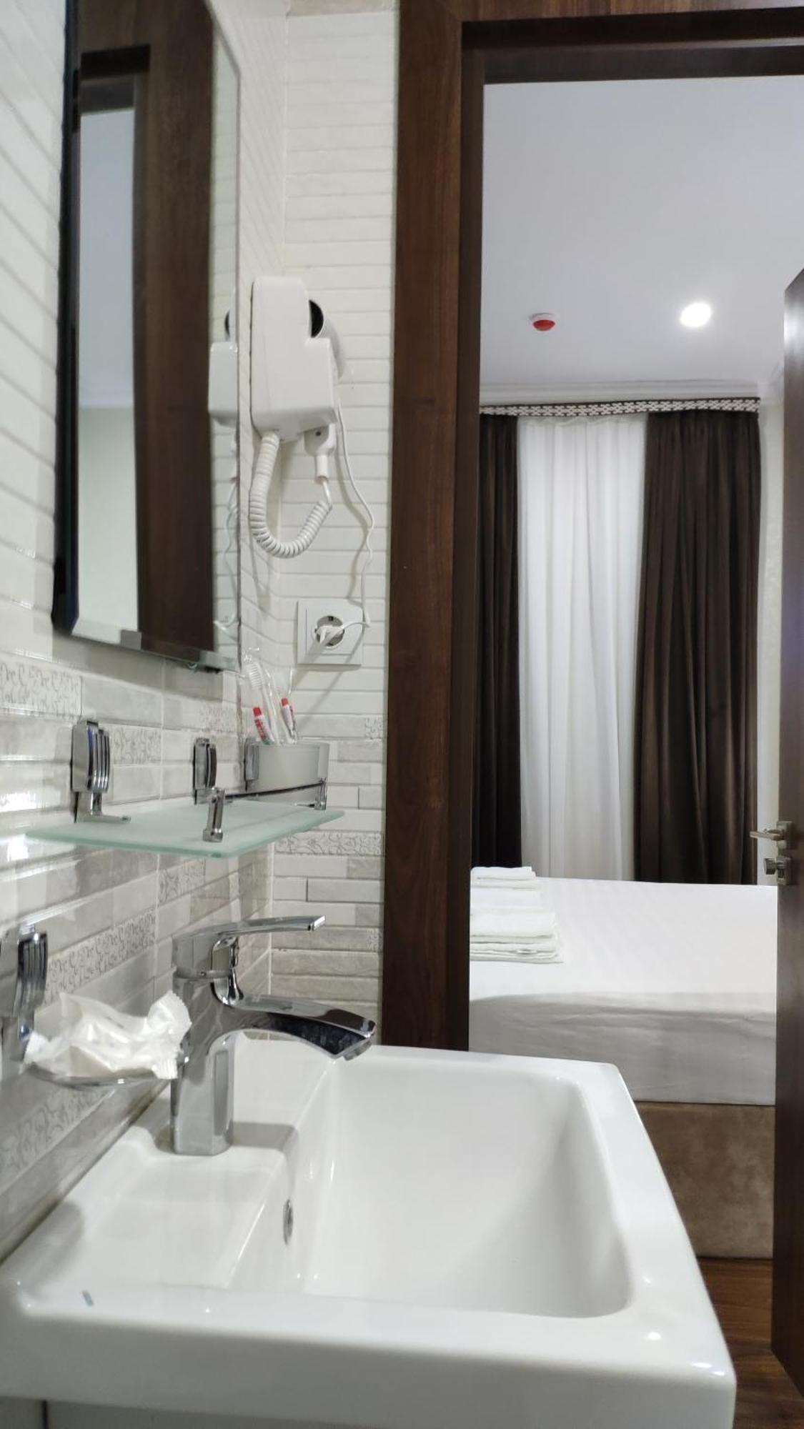 Grand Turon Plaza Hotel Tashkent Ngoại thất bức ảnh