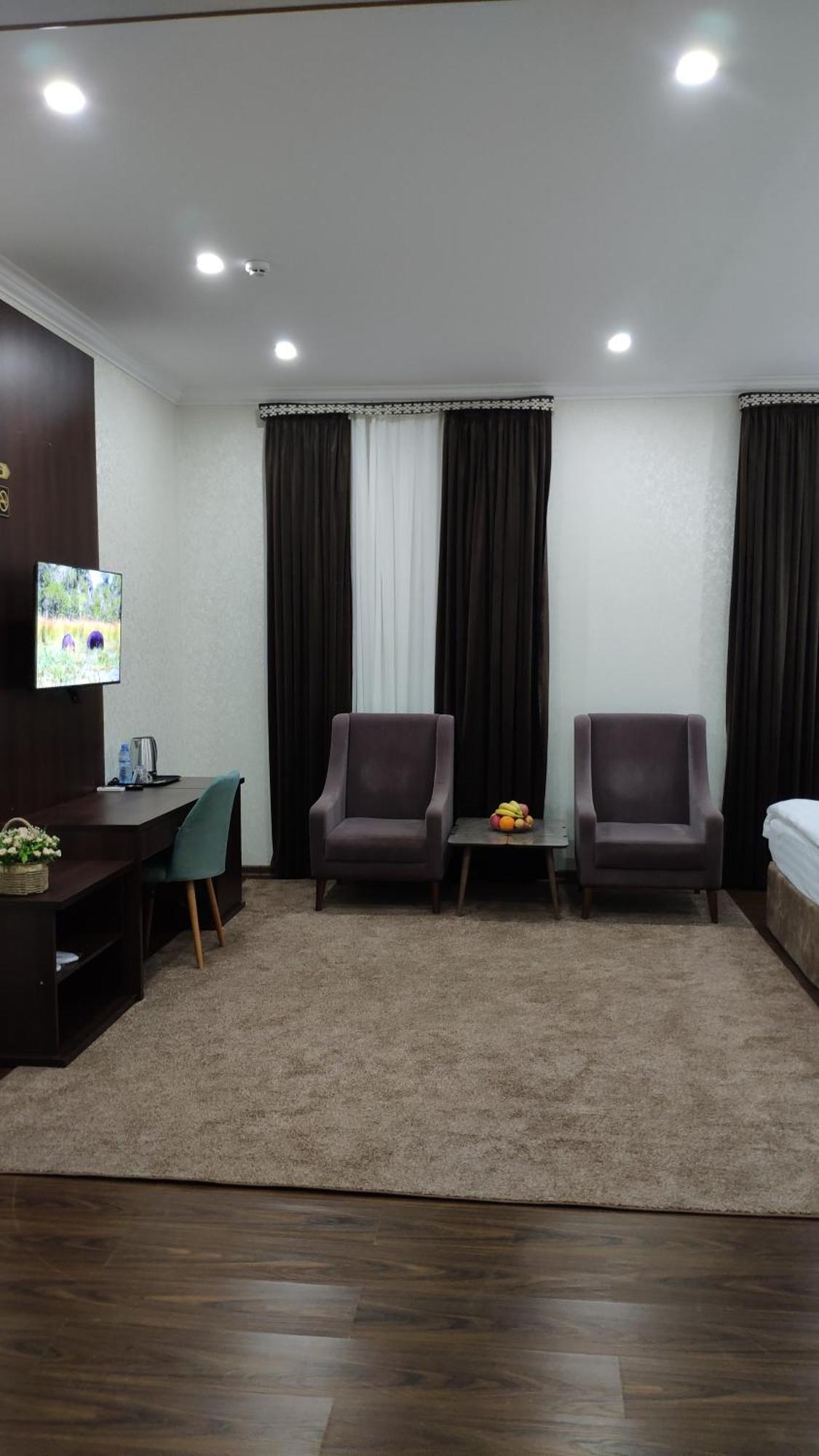 Grand Turon Plaza Hotel Tashkent Ngoại thất bức ảnh