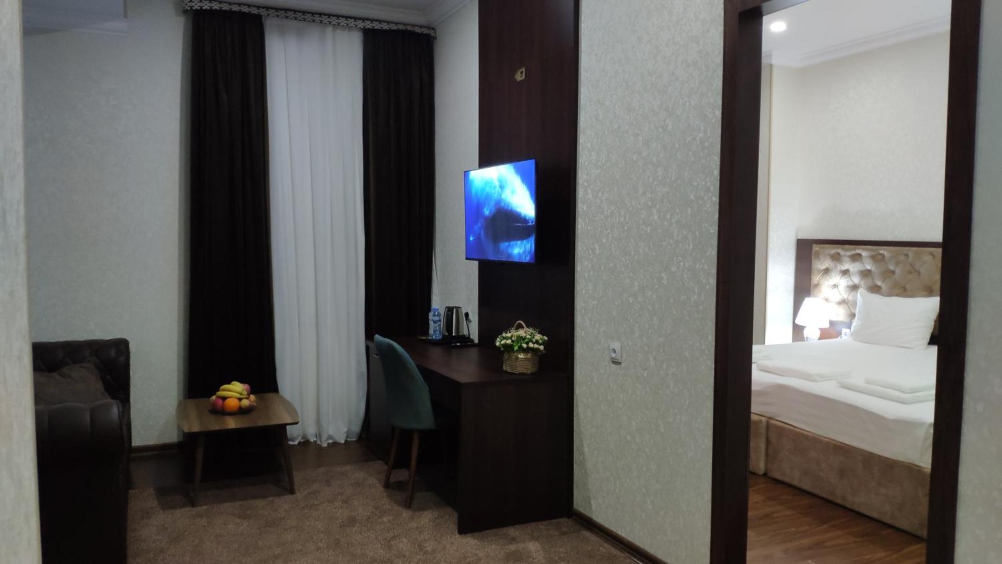 Grand Turon Plaza Hotel Tashkent Ngoại thất bức ảnh