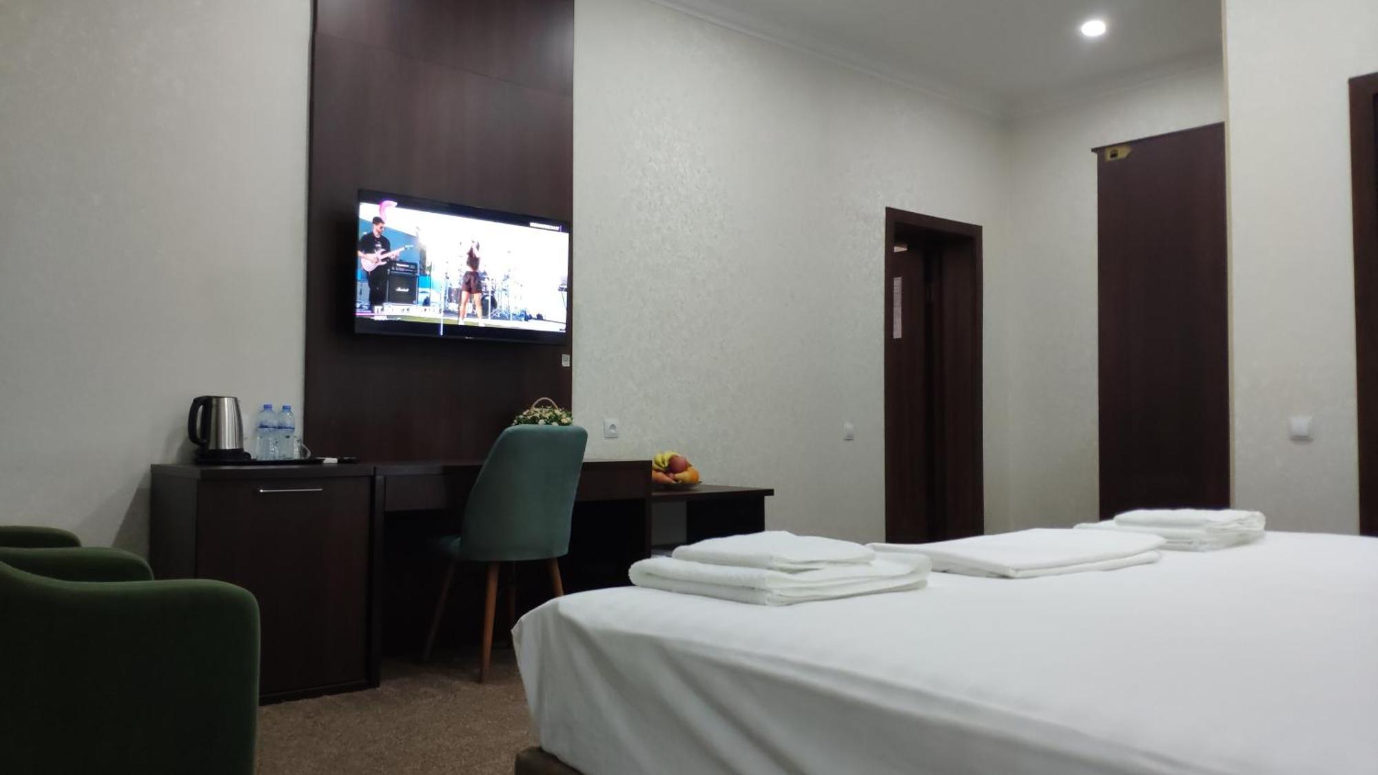 Grand Turon Plaza Hotel Tashkent Ngoại thất bức ảnh